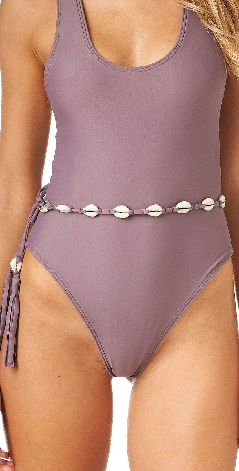 Montce Shells Belt In Mauve 1 Montce Shells Belt In Mauve