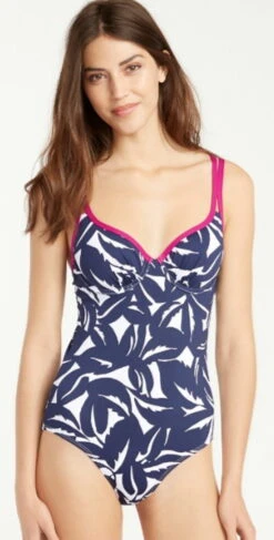 Tommy Bahama Graphic Jungle V Neck One Piece Swimsuit TSW31312P-15096MW